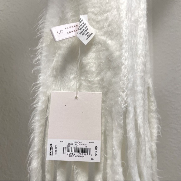 Lauren Conrad ❄️ Extra Long Soft & Fuzzy Cold Weather Scarf in Ivory - Picture 5 of 7